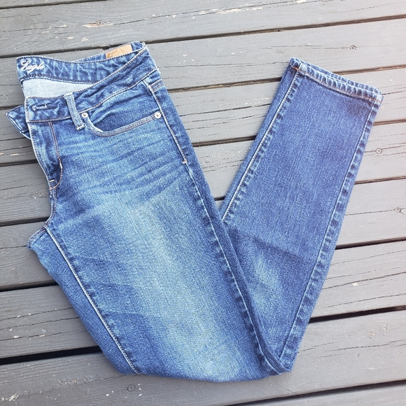 American Eagle Outfitters original skinnies - Picture 2 of 4